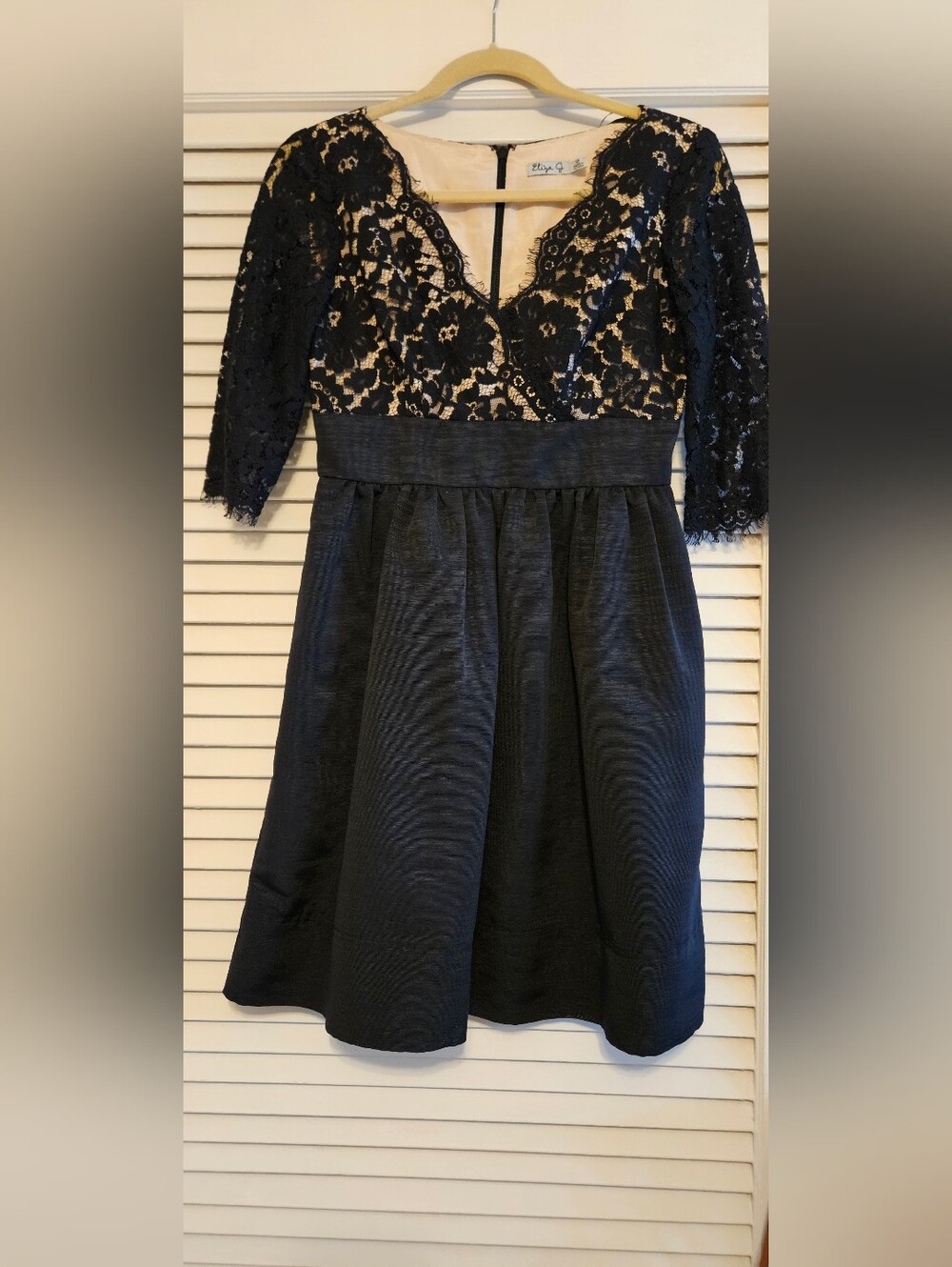 Women's Black Eliza J  Lace Bodice Party Dress size 4